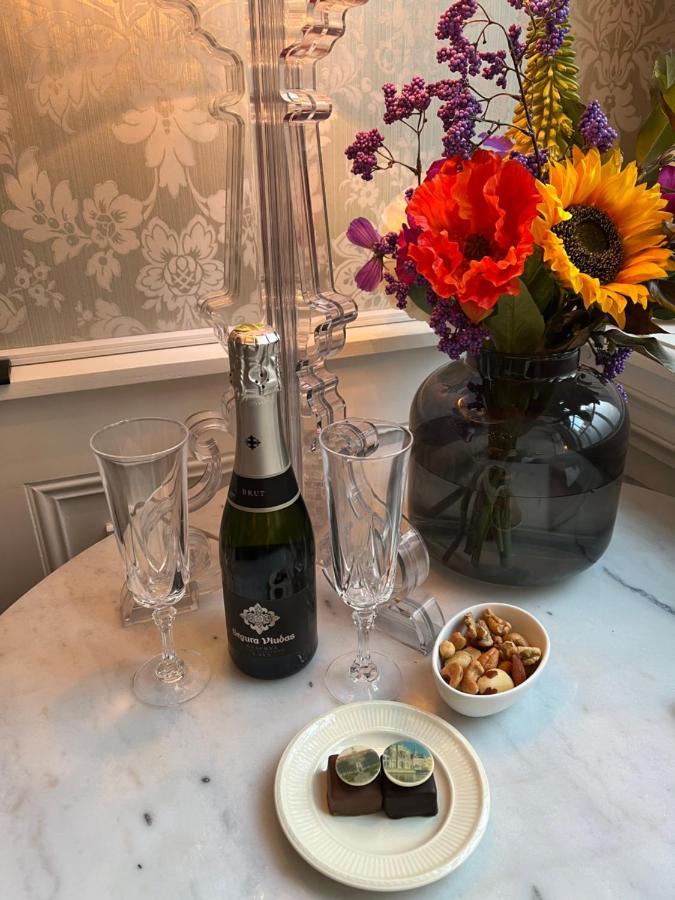 Guesthouseone Bed & Breakfast Haarlem